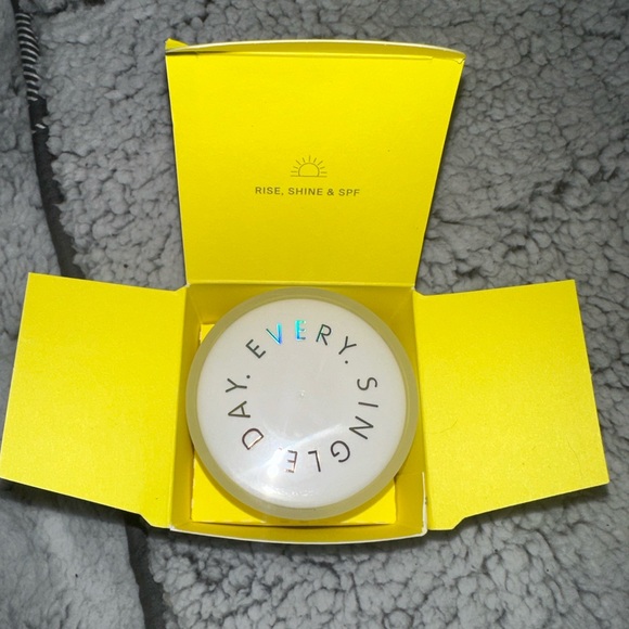 Supergoop - Picture 2 of 3